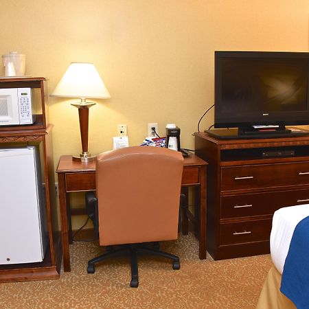 Holiday Inn Express Hotel & Suites Fenton/I-44 By Ihg Εξωτερικό φωτογραφία
